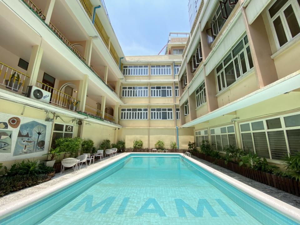 Miami Hotel, Bangkok Home Page Vintage Hotel with Outdoor Pool
